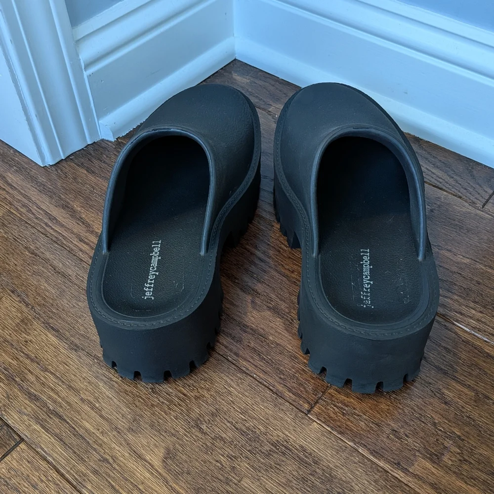 Jeffrey Campbell Black Platform Clog Mules - Picture 4 of 8